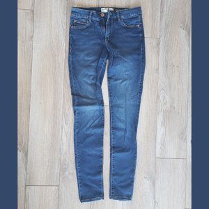 Classic Soft Medium Wash High Waist Jegging